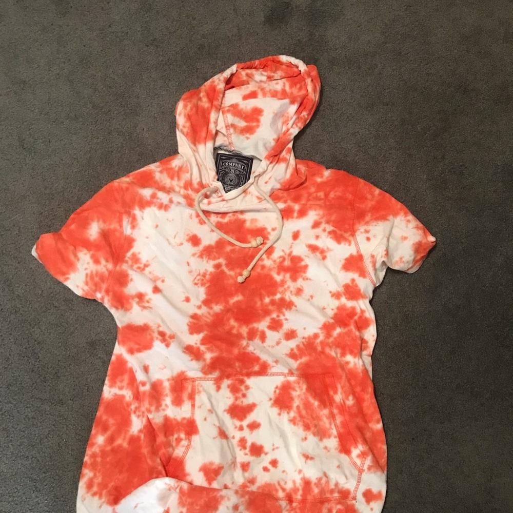 Company 81 tie dye pull over short sleeved